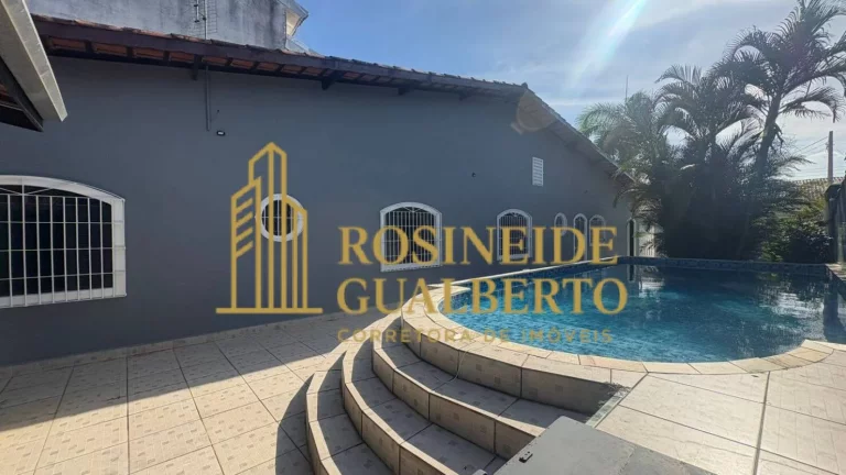 Imagem Casa na Praia das Palmeiras – Conforto, Espaço e Lazer em bairro nobre.