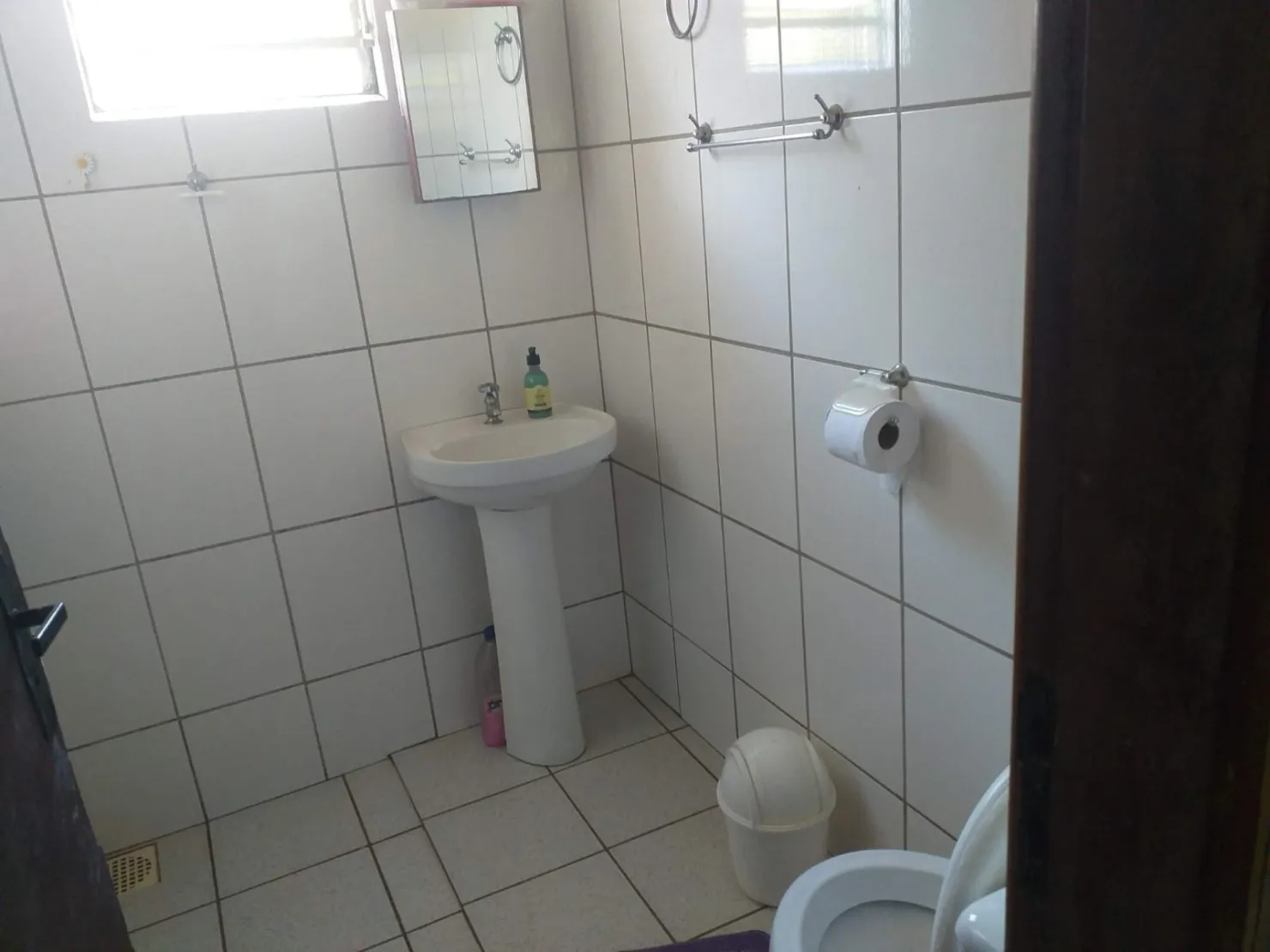 Imagem Chácara à venda 3 Quartos, 1 Suite, 10 Vagas, 2000M², Goiabal, Pindamonhangaba - SP