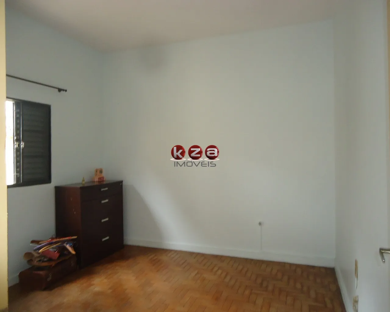 Imagem Casa de 3 quartos na Vila Angeli, Valinhos-SP: 159m², 2 banheiros. Agende sua visita!