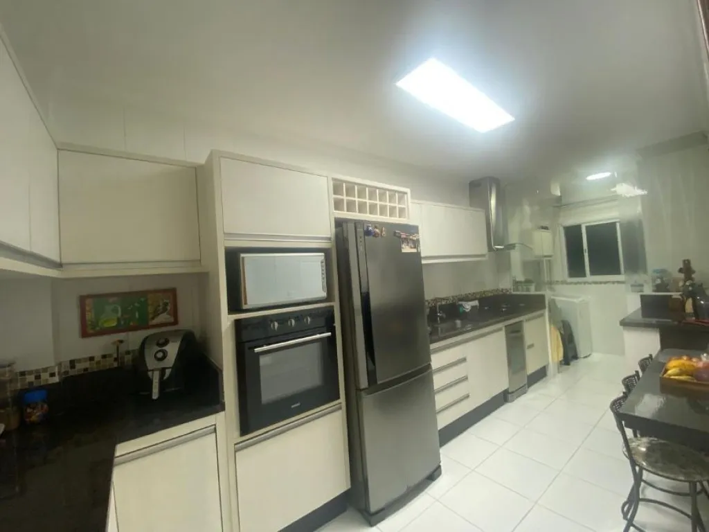 Imagem APARTAMENTO COM 100,00 m² - GUILHERMINA - PRAIA GRANDE SP