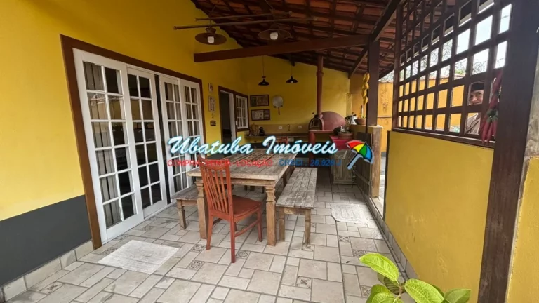 Imagem Casa com edicula em excelente localização na Estufa 1