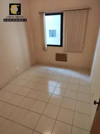 Imagem Apartamento com 96m² e garagem fechada a venda na Ponta da Praia