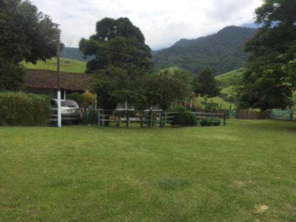 Fazenda à Venda, 20.000 m² em Vila Pontilhão - Cruzeiro