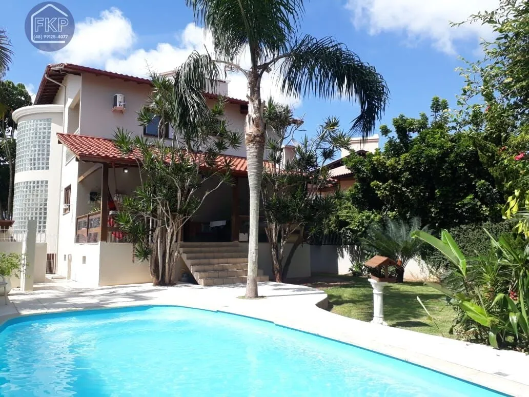 Imagem Casa 5 dormitórios!