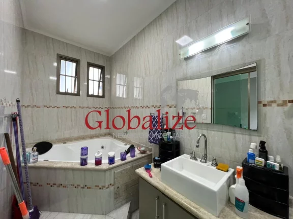 Imagem Luxuoso sobrado em Santos-SP no bairro do Boqueirão com 300 m² de área construída com piscina e churrasqueira por R$ 1.922.000,00 !!!