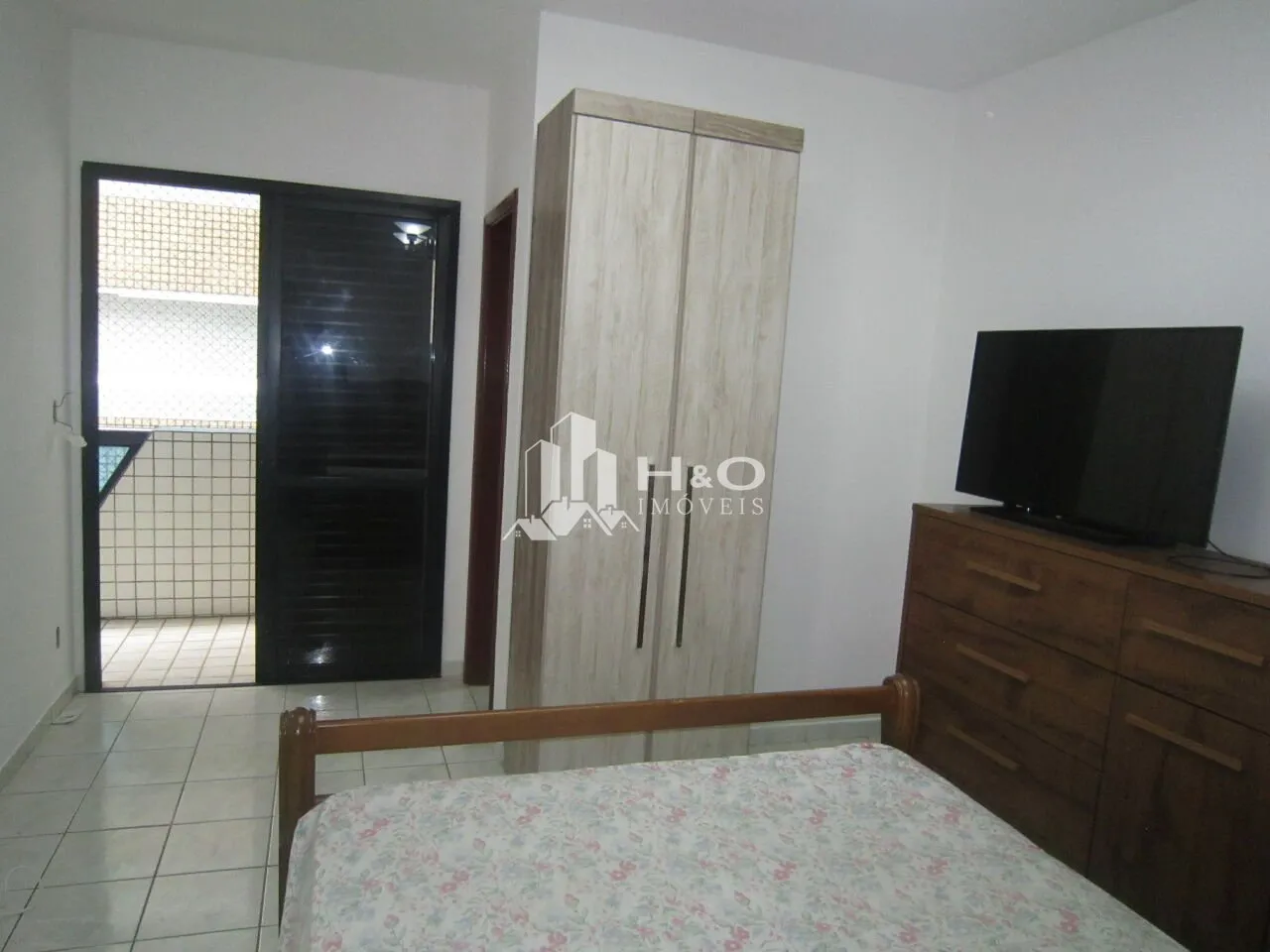Imagem Apartamento à venda na Praia Grande - Bairro Guilhermina, a apenas 100 metros da praia!