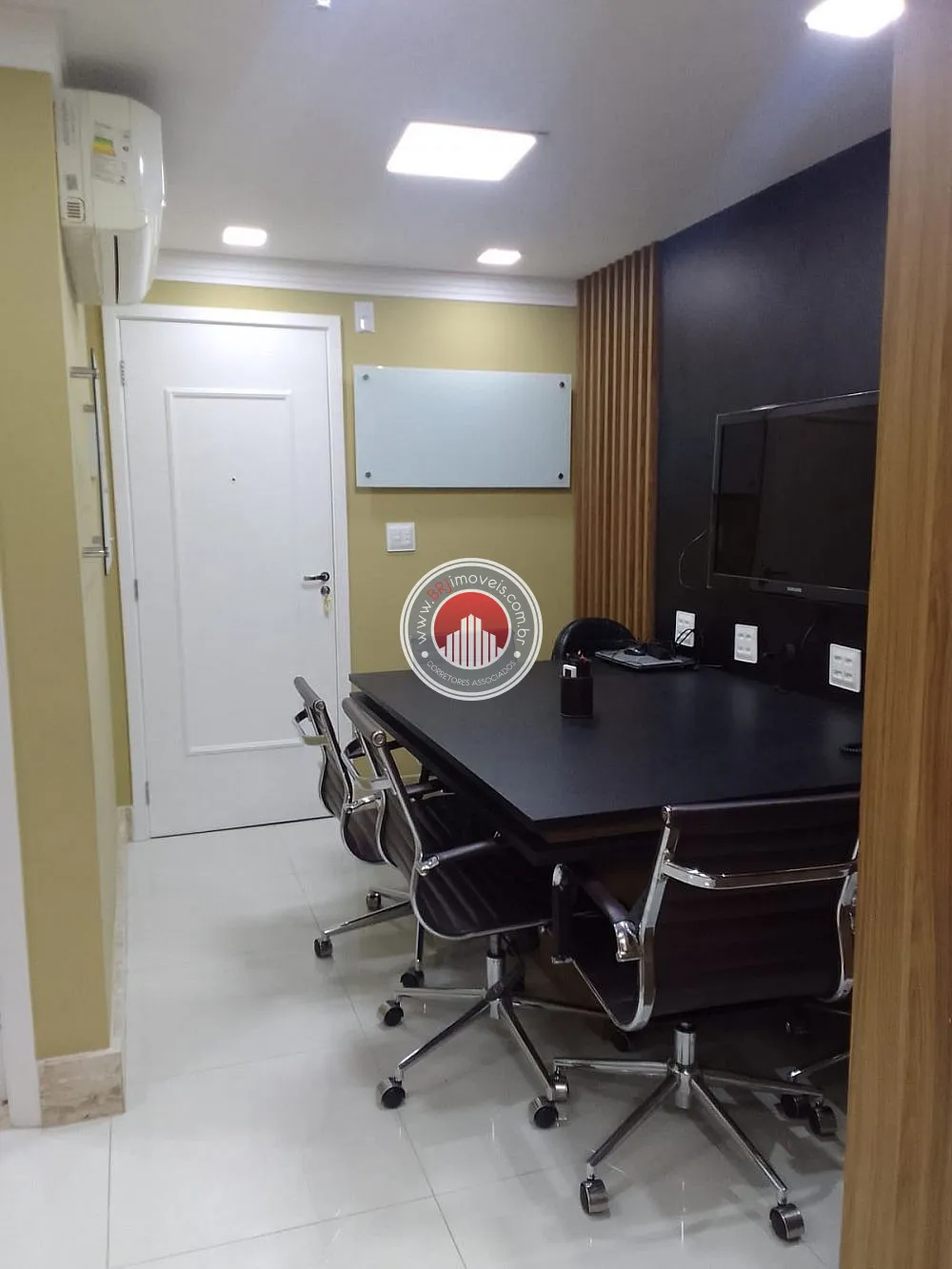 Imagem Sala Comercial a Venda no bairro Centro - Nova Iguaçu, RJ