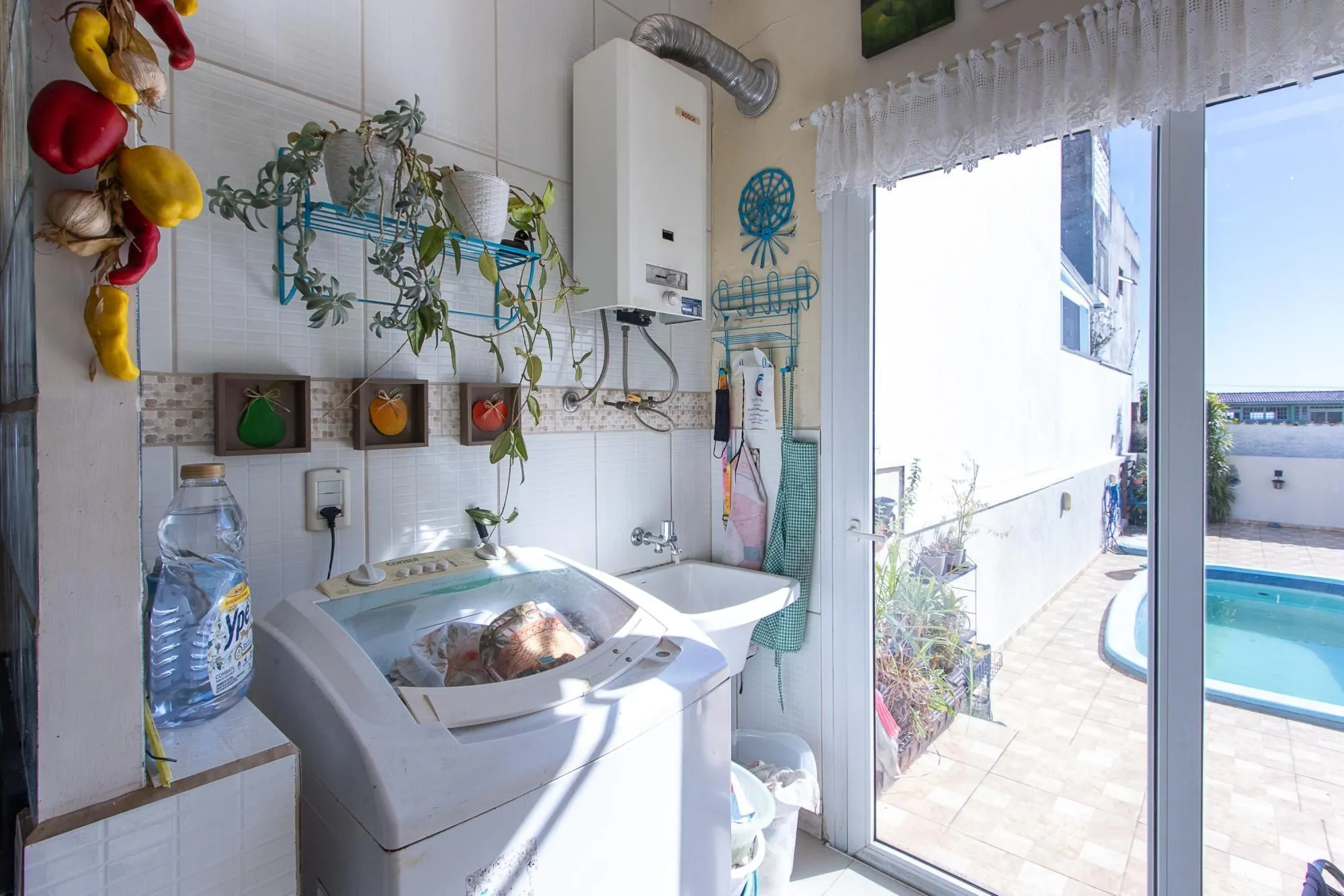 Imagem Casa com 3 dormitórios, suíte com closet e piscina no Condomínio Cinque Terre