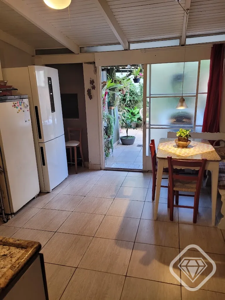 Imagem Casa em condomínio fechado, com ambientes acolhedores, excelente distribuição e infraestrutura co...