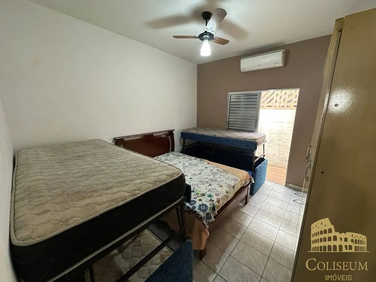 Imagem Casa com 1 dormitório à venda, 50 m² por R$ 255.000,00 - Aviação - Praia Grande/SP