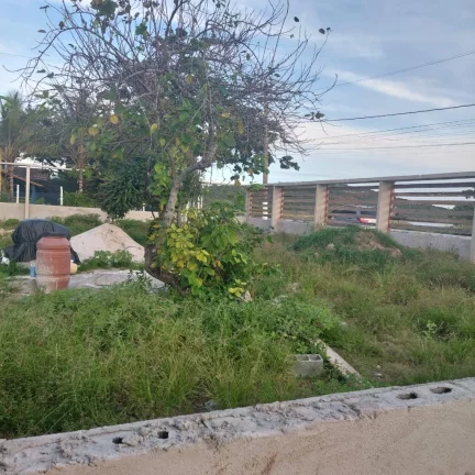 Imagem A VENDA TERRENO DE FRENTE PARA PRAIA COM CASA EM SANTA MÔNICA GUARAPARI-ES