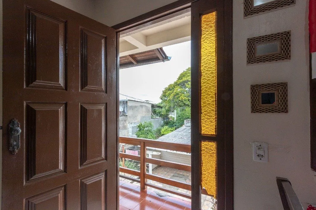 Imagem Casa para Venda - 161m², 3 dormitórios, 3 vagas - Nonoai