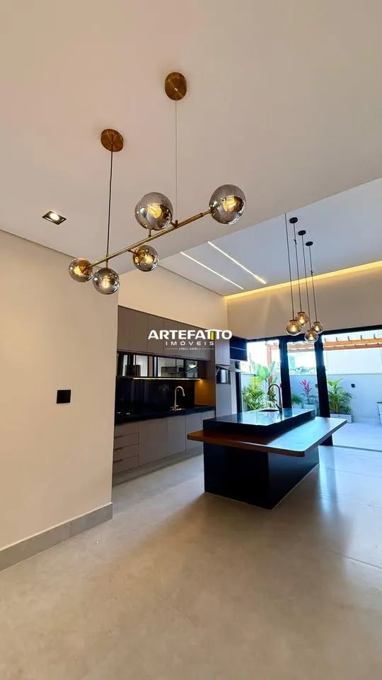 Imagem Casa à venda em Franca, Centro, com 3 quartos, 245m2