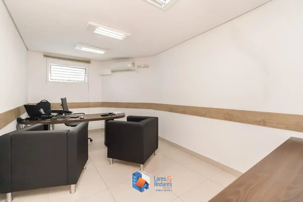 Imagem Casa comercial para venda em Interlagos, 265m²