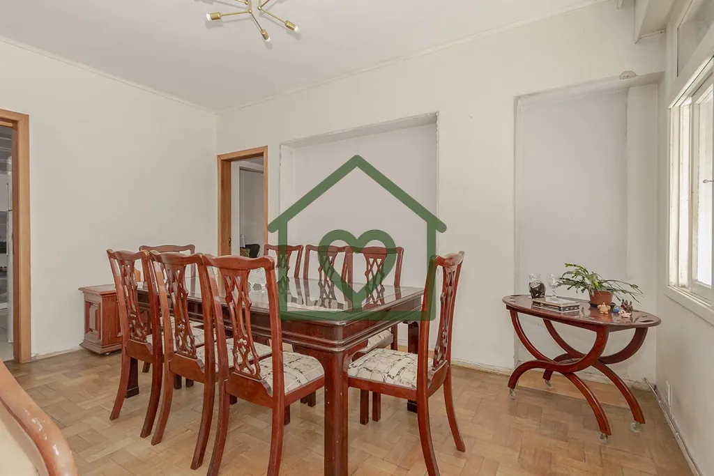 Imagem Apartamento amplo, bem iluminado e arejado com 114,10m² de área privativa muito bem distribuídos,...