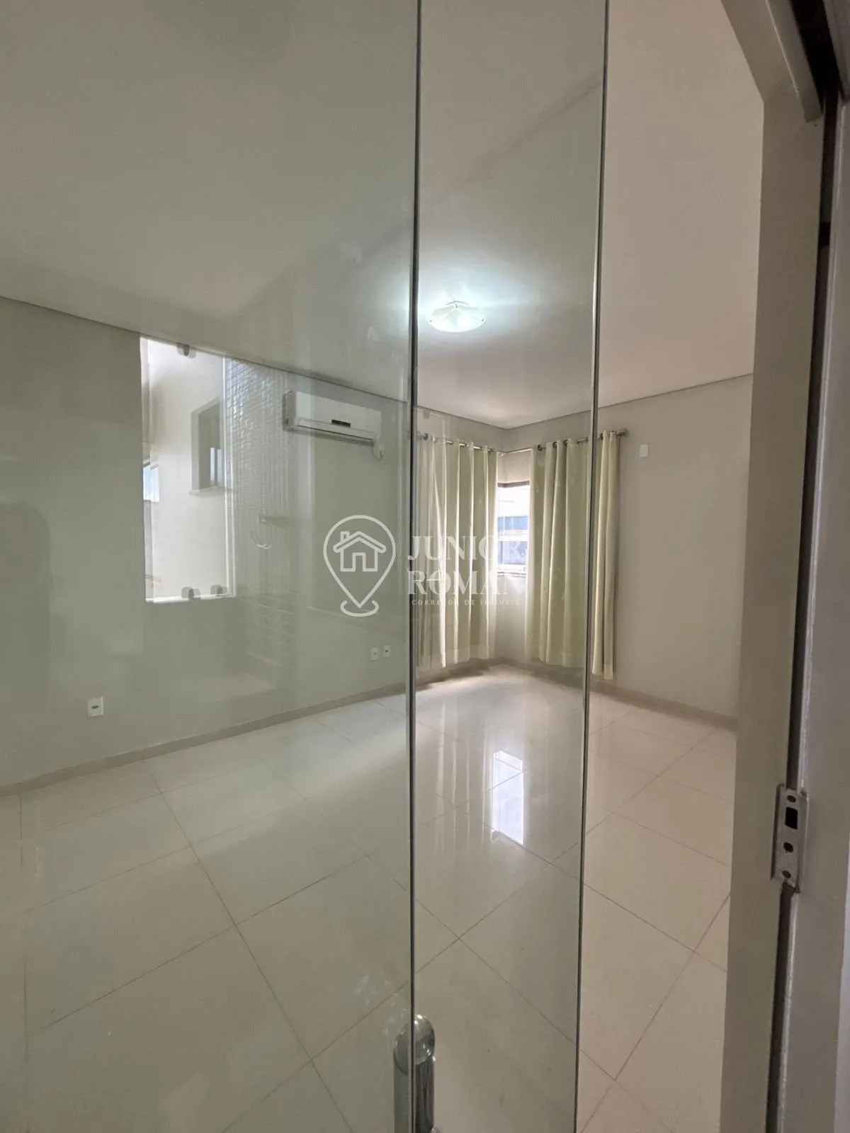 Imagem AMPLO SOBRADO 3 DORM 1 SUITE PLANEJADOS CHURRASQUEIRA NO BAIRRO BANDEIRANTES - BARREIRAS/BA