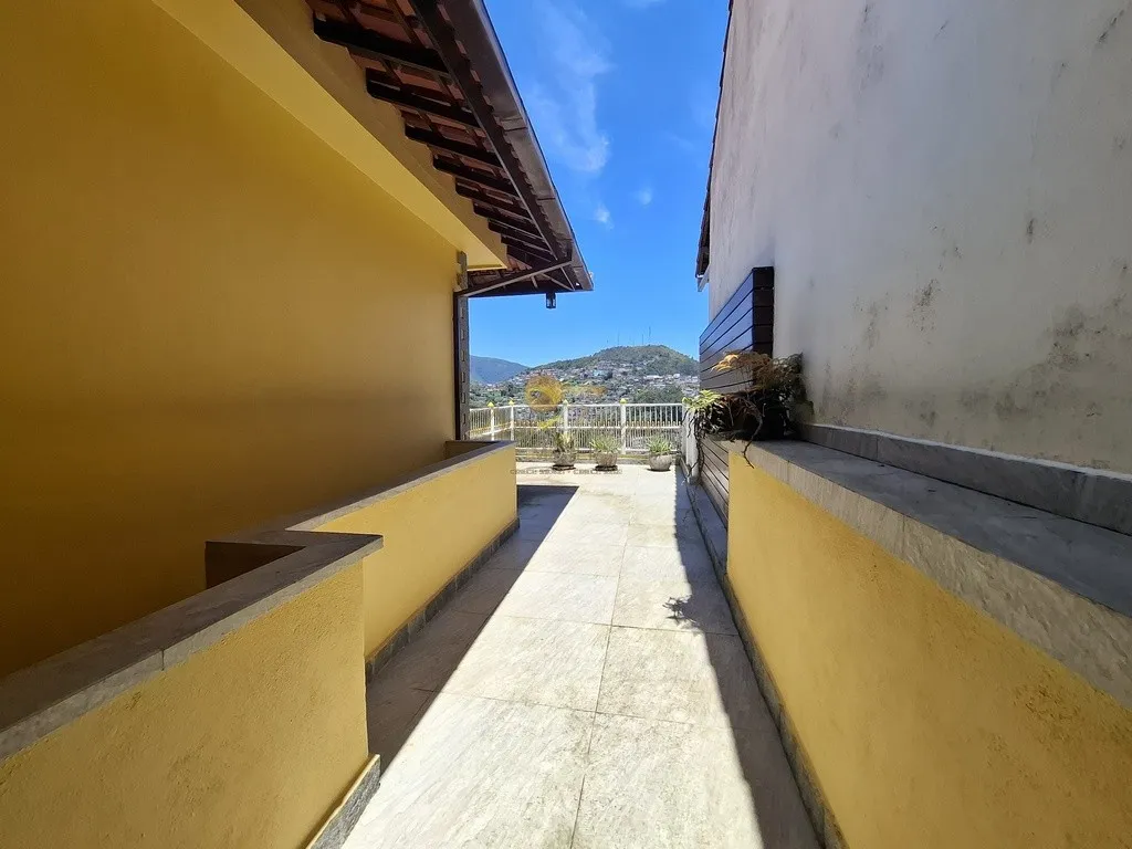 Imagem Casa para Venda em Teresópolis / RJ no bairro Barra do Imbuí