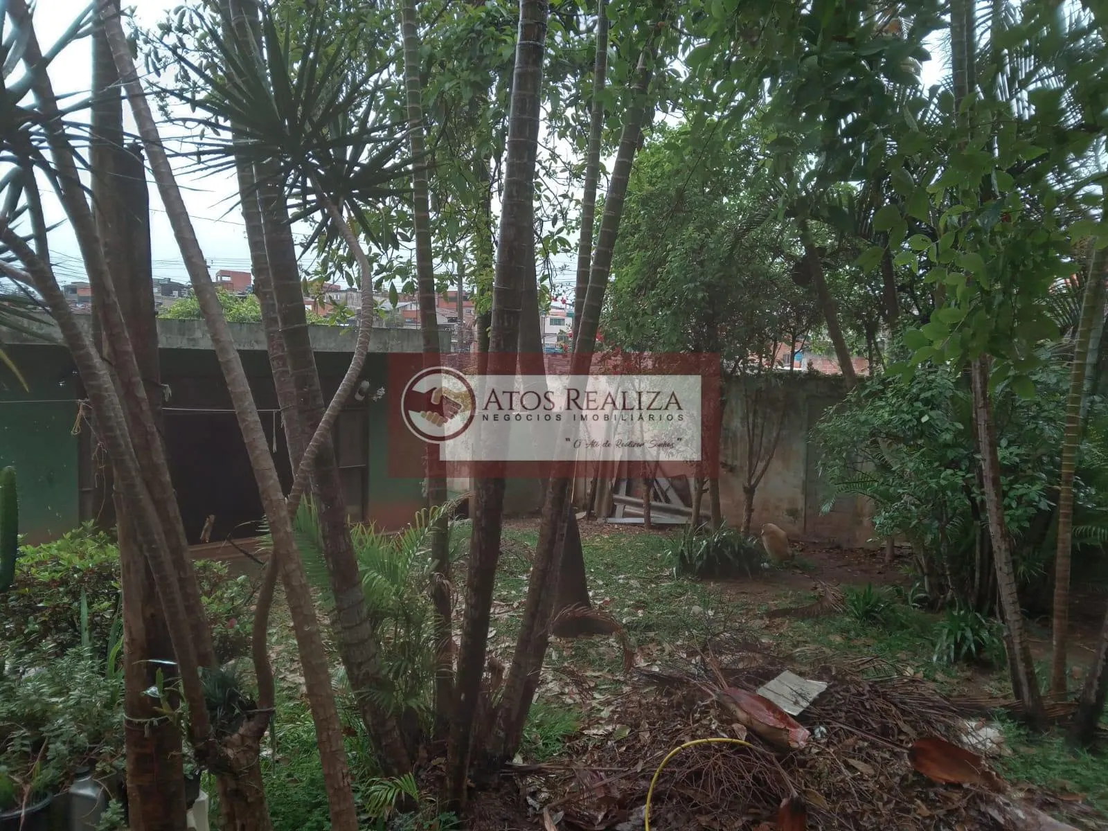 Imagem OPORTUNIDADE: Casa a venda no residencial Cocia. Vendo casa no residencial Cocaia, em um terreno de 252M² casa de esquina, com 2 Dormitórios, 2 banheiros, 2 Vagas de garagem, quintal amplo, canil separado. Valor de oportunidade, R$ 450k aceita financiamen