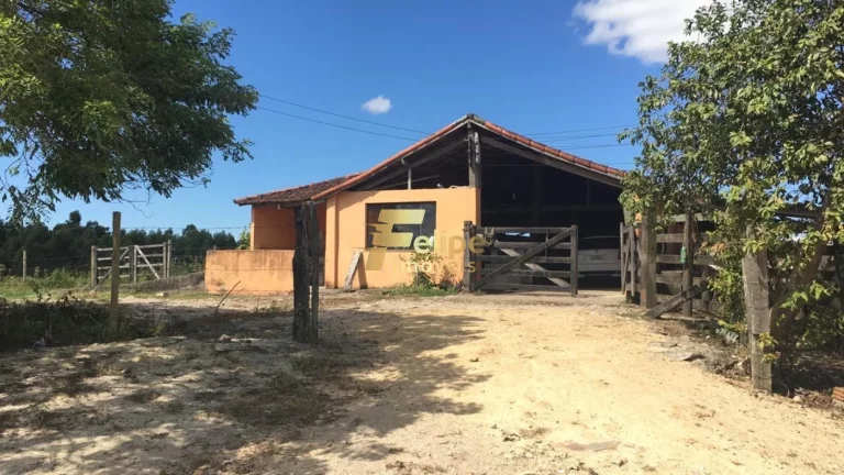 Imagem EXCELENTE FAZENDA A VENDA PORTEIRA FECHADA EM ARARUAMA/RJ.