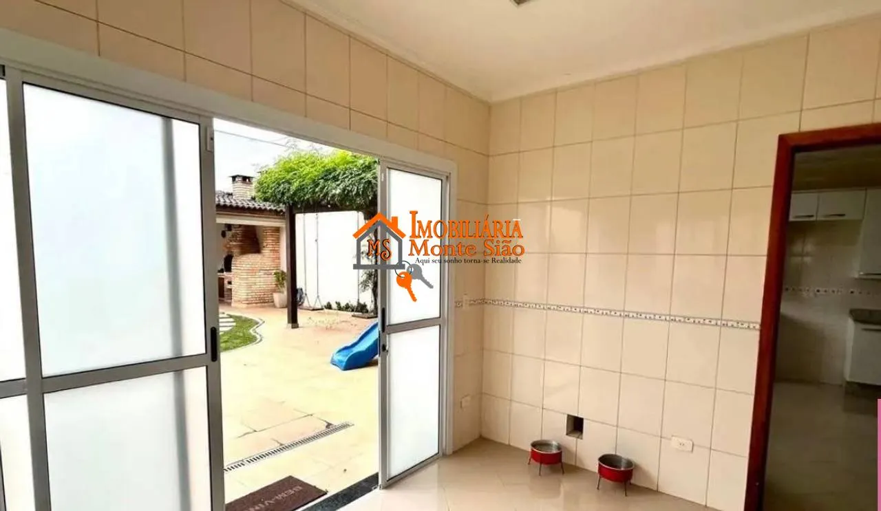 Imagem Sobrado com 4 dormitórios à venda, 462 m² por R$ 2.120.000,00 - Vila Galvão - Guarulhos/SP