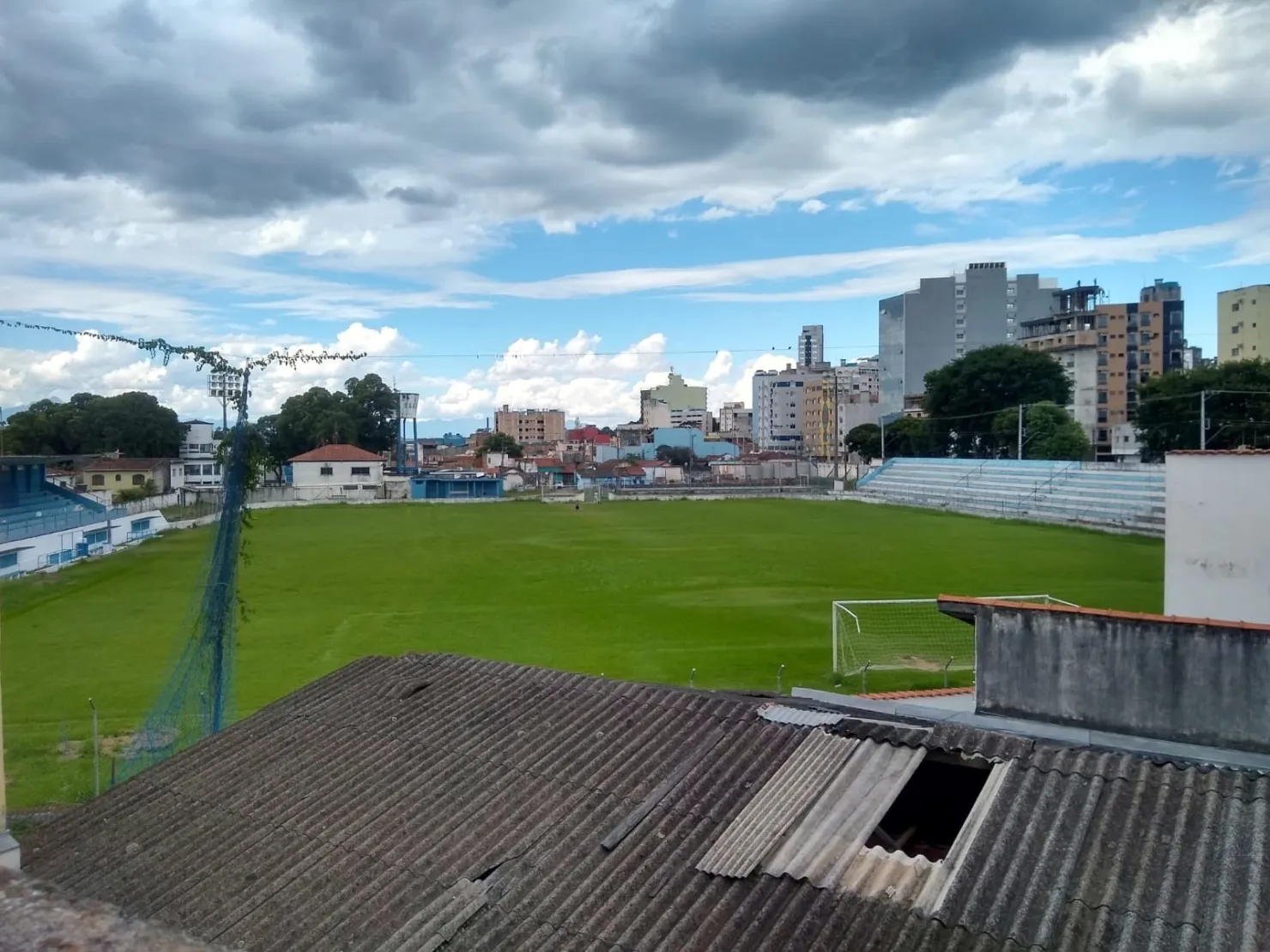 Imagem Comercial à venda 15 Quartos, 8 Suites, 4 Vagas, 350M², Ponte Alta, Aparecida - SP