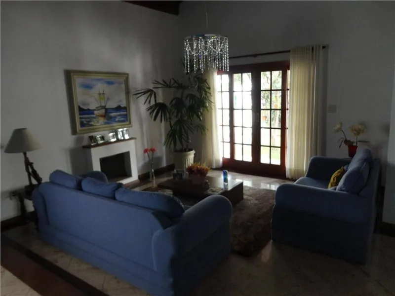 Imagem Imperdível oportunidade: Casa à venda em Valinhos-SP, Jardim Europa, 3 quartos, 1 suíte, 2 salas, 4 banheiros, 2 vagas, 330m².