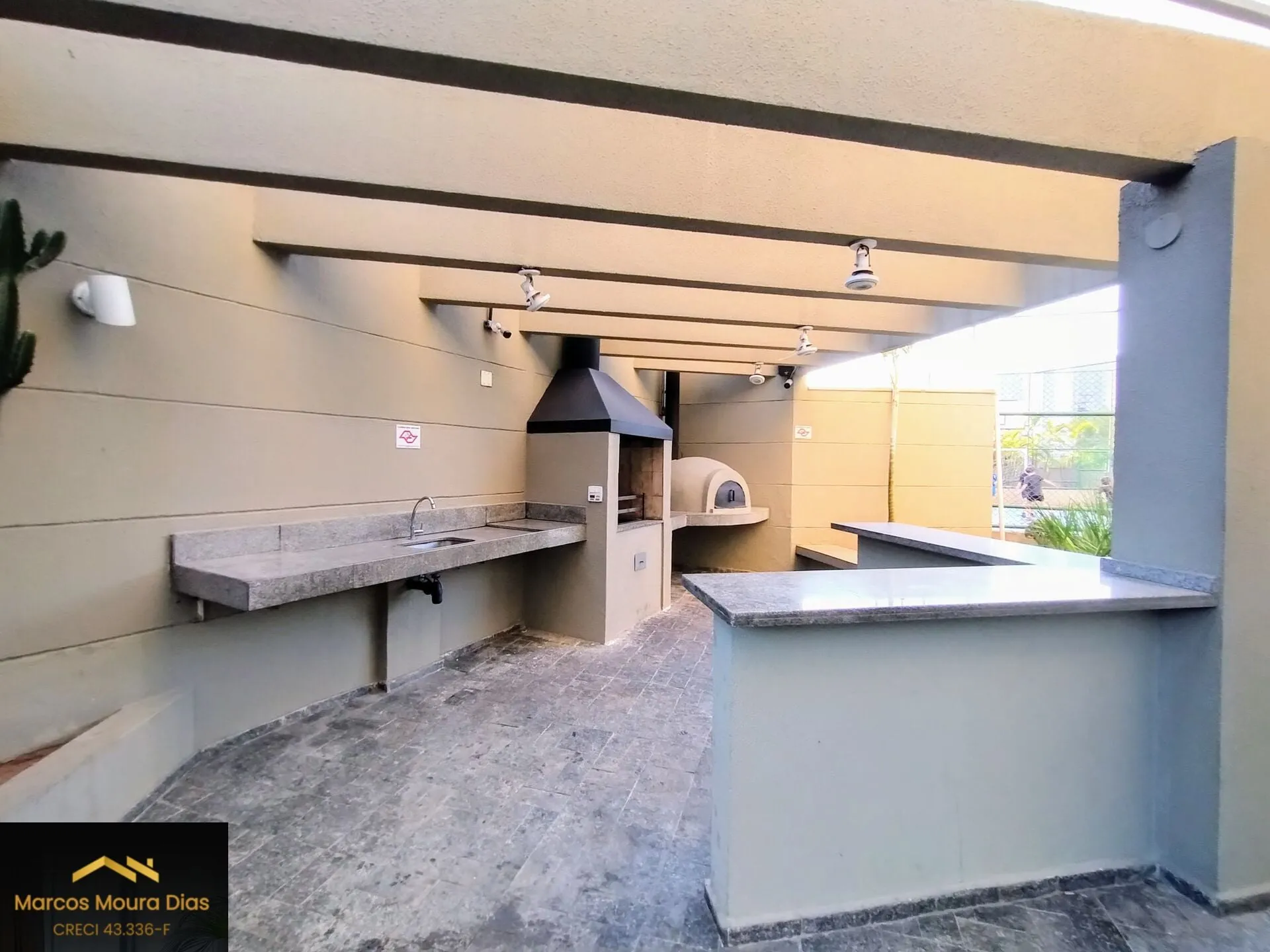 Imagem Apartamento na Barra Funda, 2 Dormitórios e 1 Vaga de Garagem. Condomínio Clube com variado Lazer e Portaria 24Hs