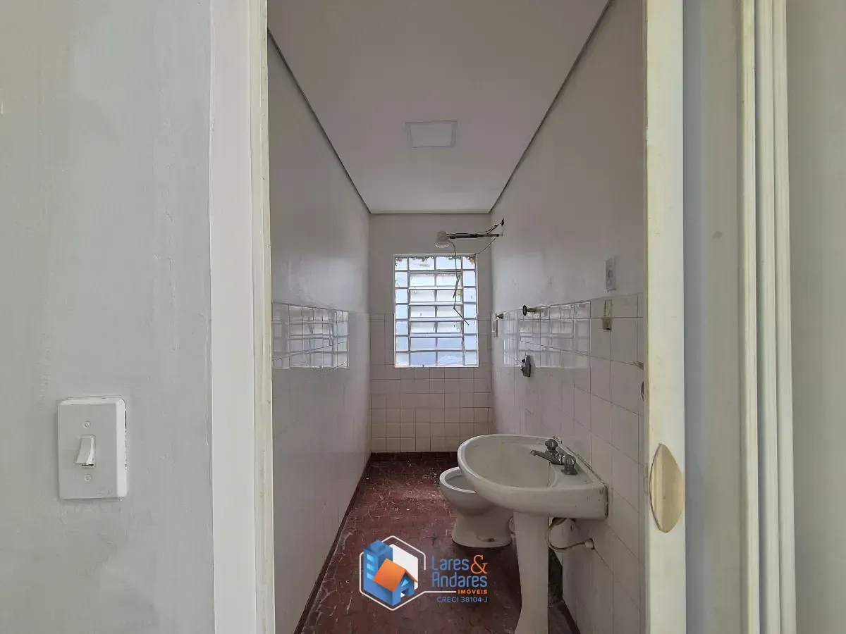 Imagem Sobrado para venda em Jardim Odete com 3 quartos, 140m²