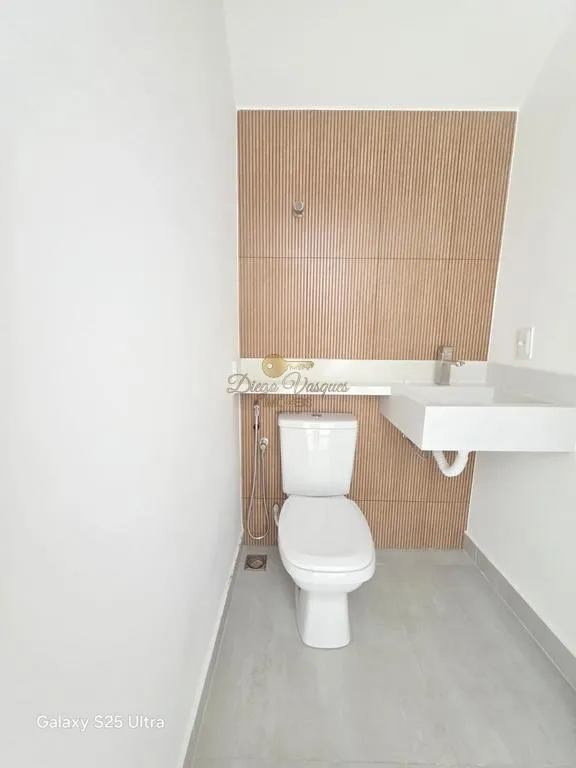 Imagem Casa em Condomínio para Venda em Teresópolis / RJ no bairro Alto