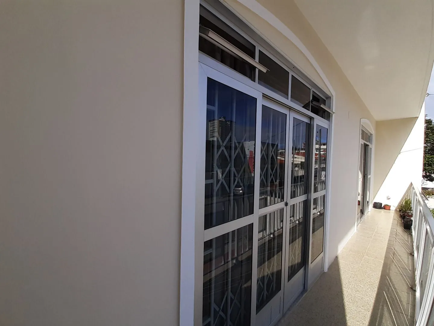 Imagem Casa à venda com 3 quartos 1 suíte, 180m² em Estreito Florianópolis
