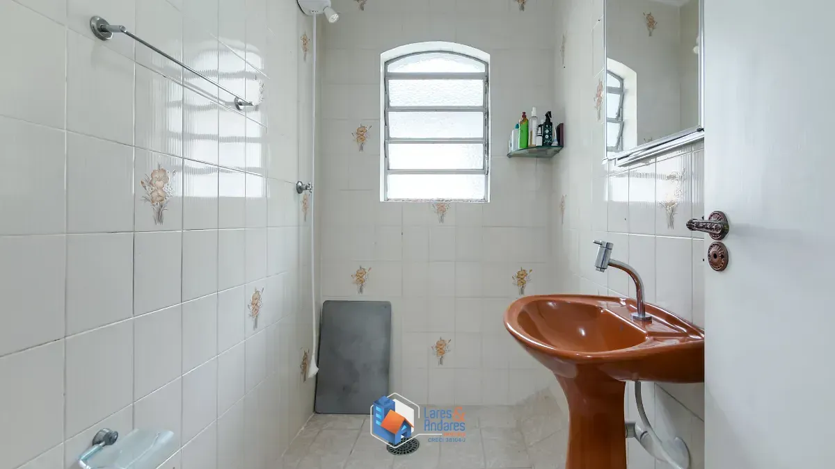 Imagem Sobrado para venda em Jaguaré com 3 quartos, sendo 1 suíte, 171m²