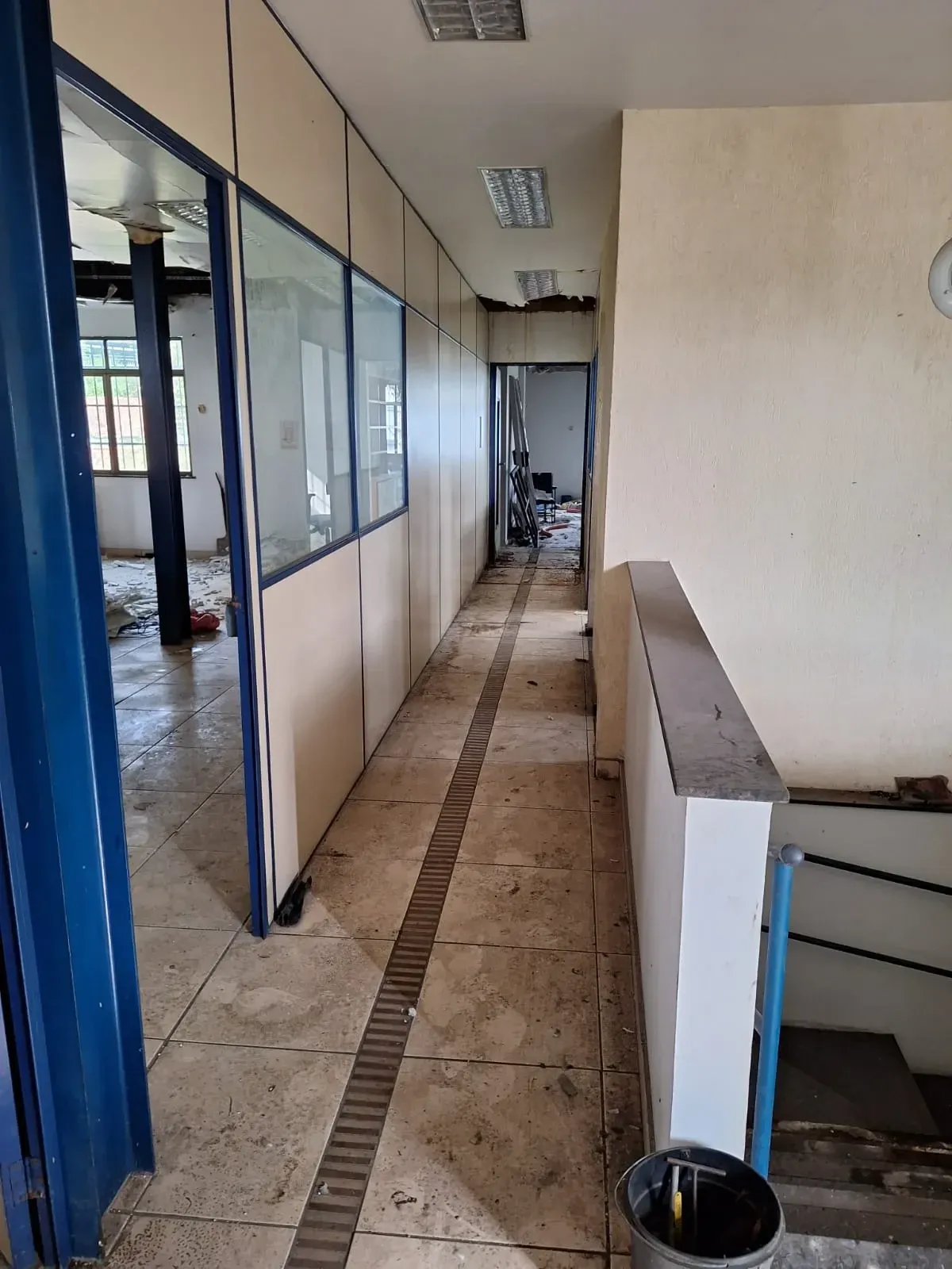 Imagem Galpão à Venda, 694 m² em Maria da Graça - Rio de Janeiro