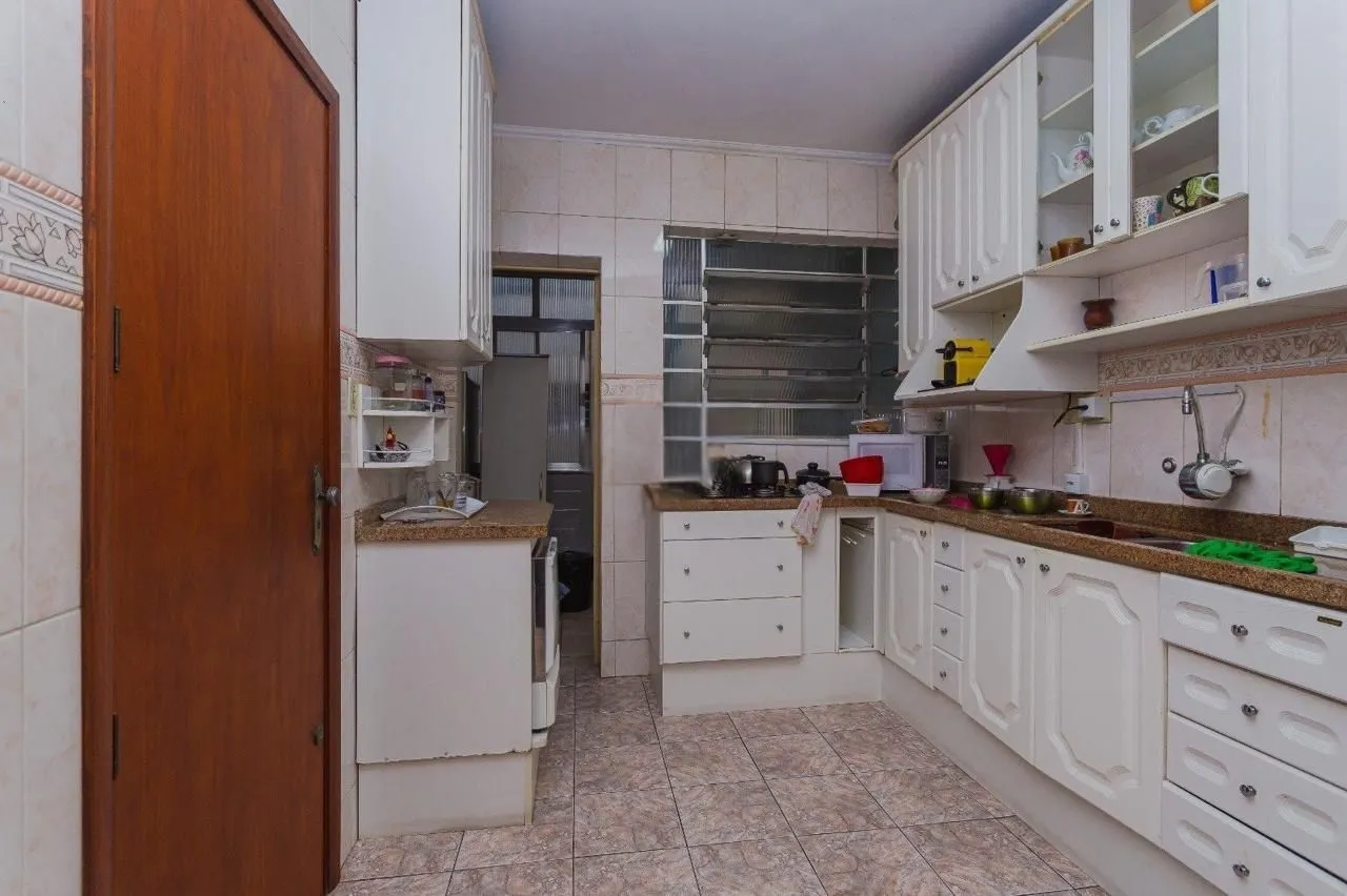 Imagem Apartamento com 171m², 4 dormitórios e 2 vagas no Centro Histórico.