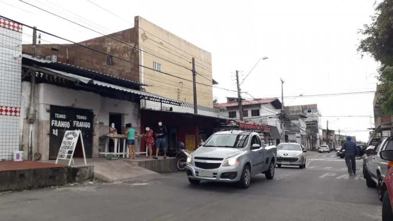 Imagem Ponto Comercial para Alugar, 450 m² em Quintino Cunha - Fortaleza
