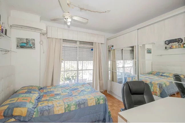 Imagem Casa para venda no bairro Jardim Sabará em Porto Alegre