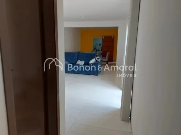 Imagem Casa à venda na região do Taquaral, localizada em um terreno de 390m², com 230m² de área constr...