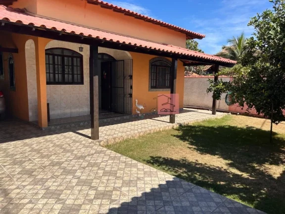 Foto do imóvel Casa ampla e conservada - 4 quartos/2 suítes.