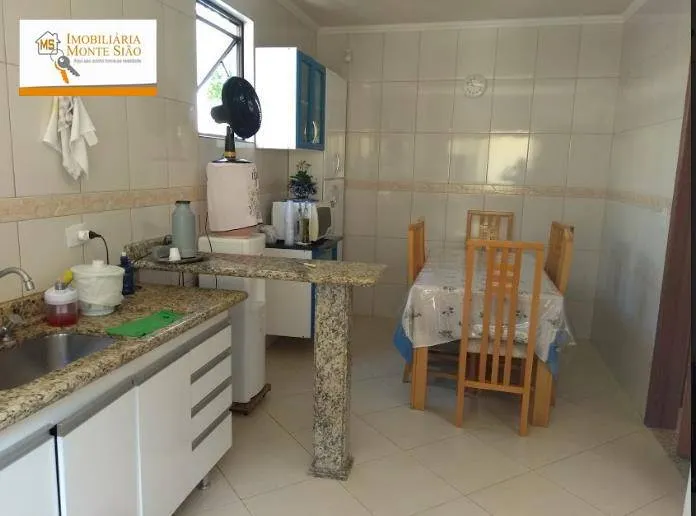 Imagem Casa com 4 dormitórios à venda, 340 m² por R$ 954.000,00 - Jardim Bebedouro - Guarulhos/SP