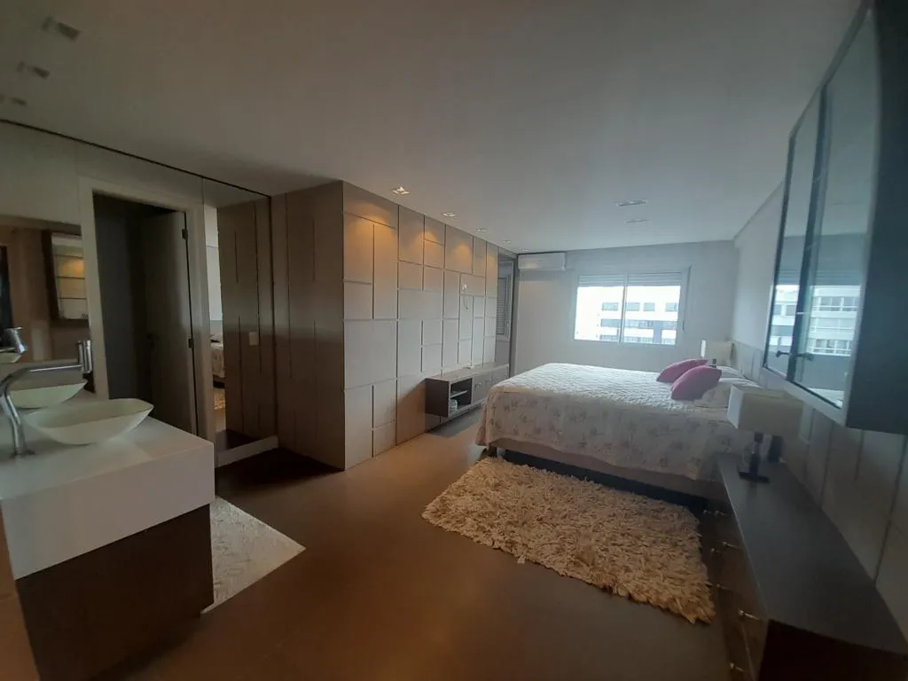 Imagem Apartamento 4 Dormitórios - Bairro Navegantes