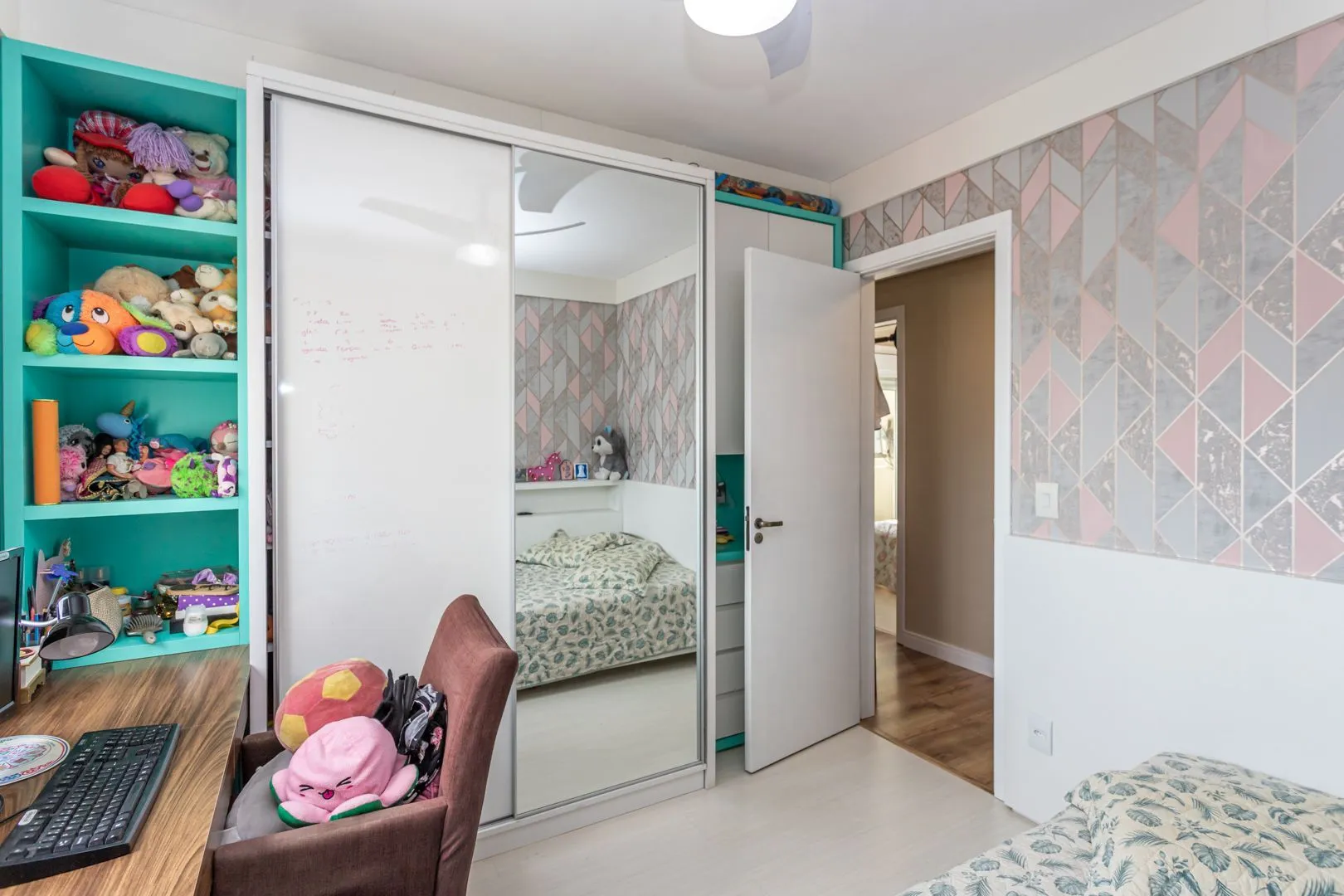 Imagem Apartamento 3 dorms à venda Rua Veríssimo Rosa, Jardim Botânico - Porto Alegre