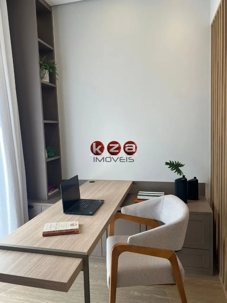 Imagem Casa em Condomínio de Luxo com 3 Suítes e 4 Vagas em Campinas-SP - Loteamento Residencial Arborais
