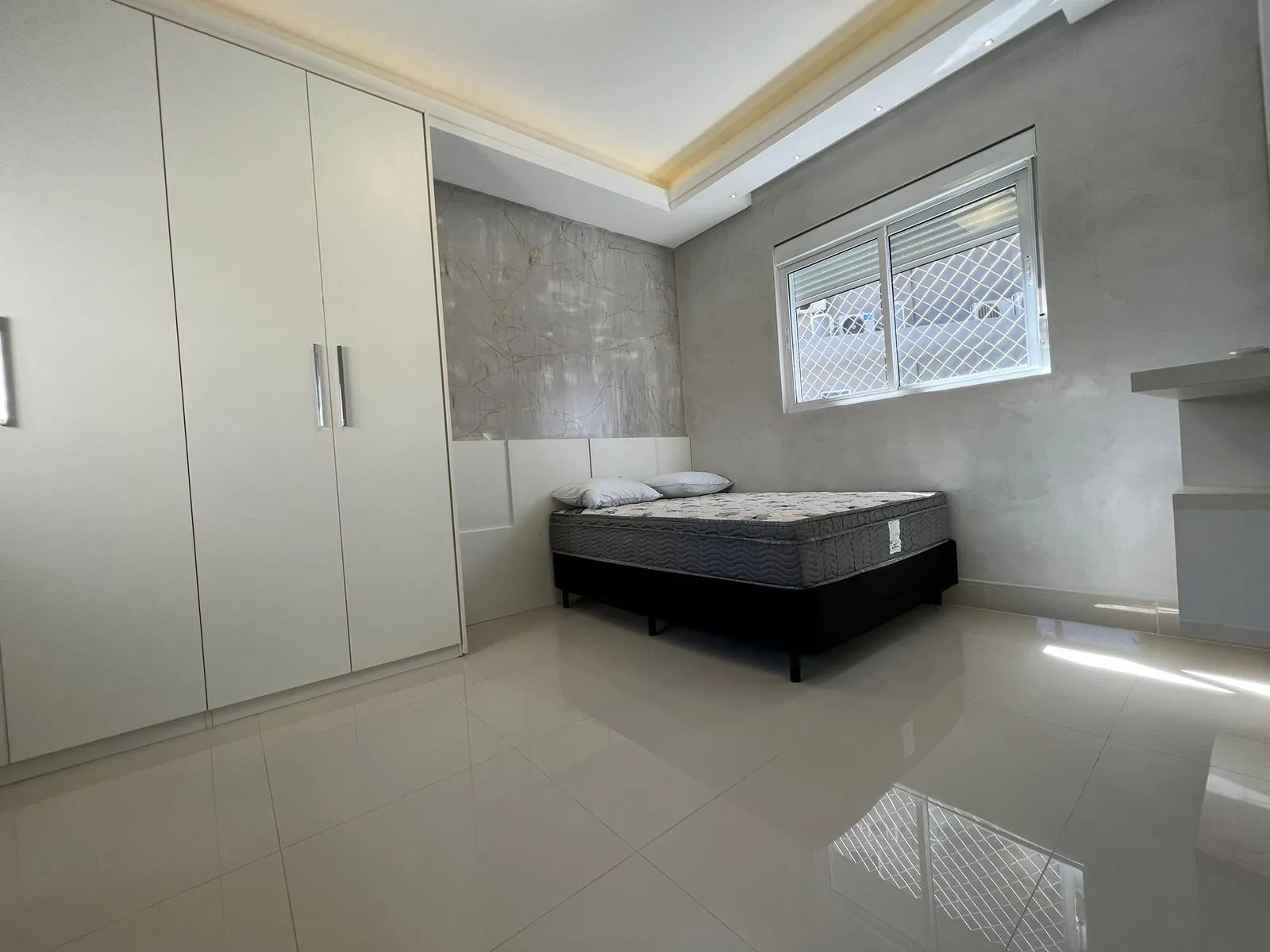Imagem Apartamento com vista para o mar à venda com 178m2 por R$ 2.880.000,00