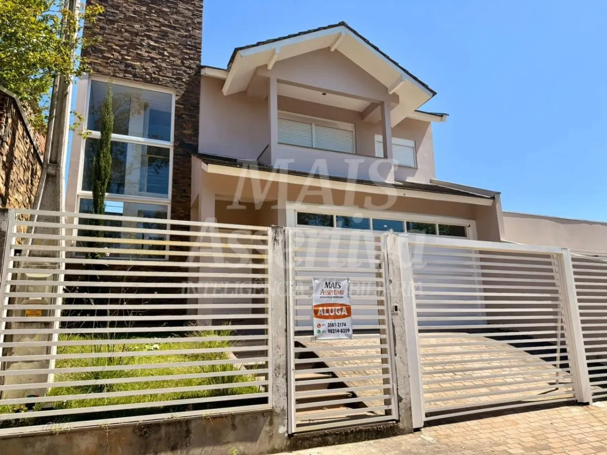 Imagem Sobrado com 03 suites, semi mobiliado para locação - São José em Canoas