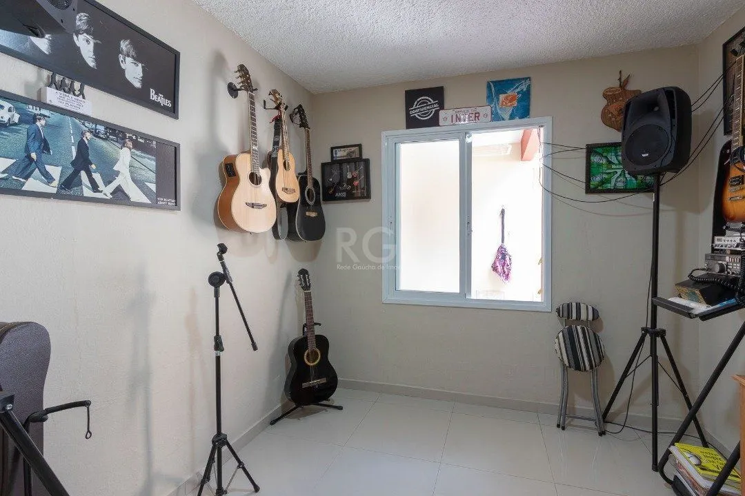 Imagem Sobrado para Venda - 150m², 3 dormitórios, sendo 1 suites, 1 vaga - Morro Santana