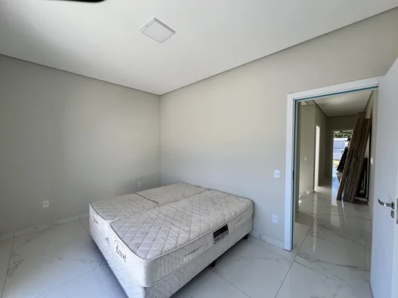 Imagem Casa / Sobrado para Venda em Florianópolis / SC no bairro Ingleses do Rio Vermelho