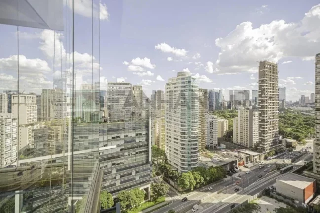 Imagem Apartamento de alto padrão à venda em São Paulo-SP, Jardim Europa: 3 quartos, 3 suítes, 5 salas, 7 banheiros, 5 vagas, 460m². Venha conferir!