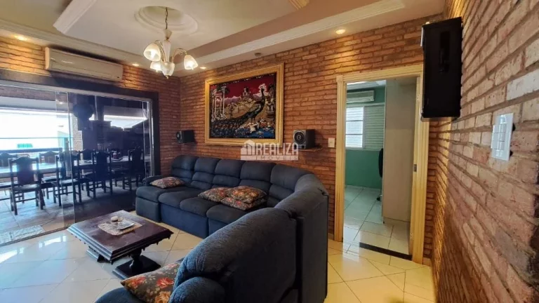 Imagem Casa à venda no bairro Recreio dos Bandeirantes - Uberaba - 3 dormitórios, piscina e área de lazer