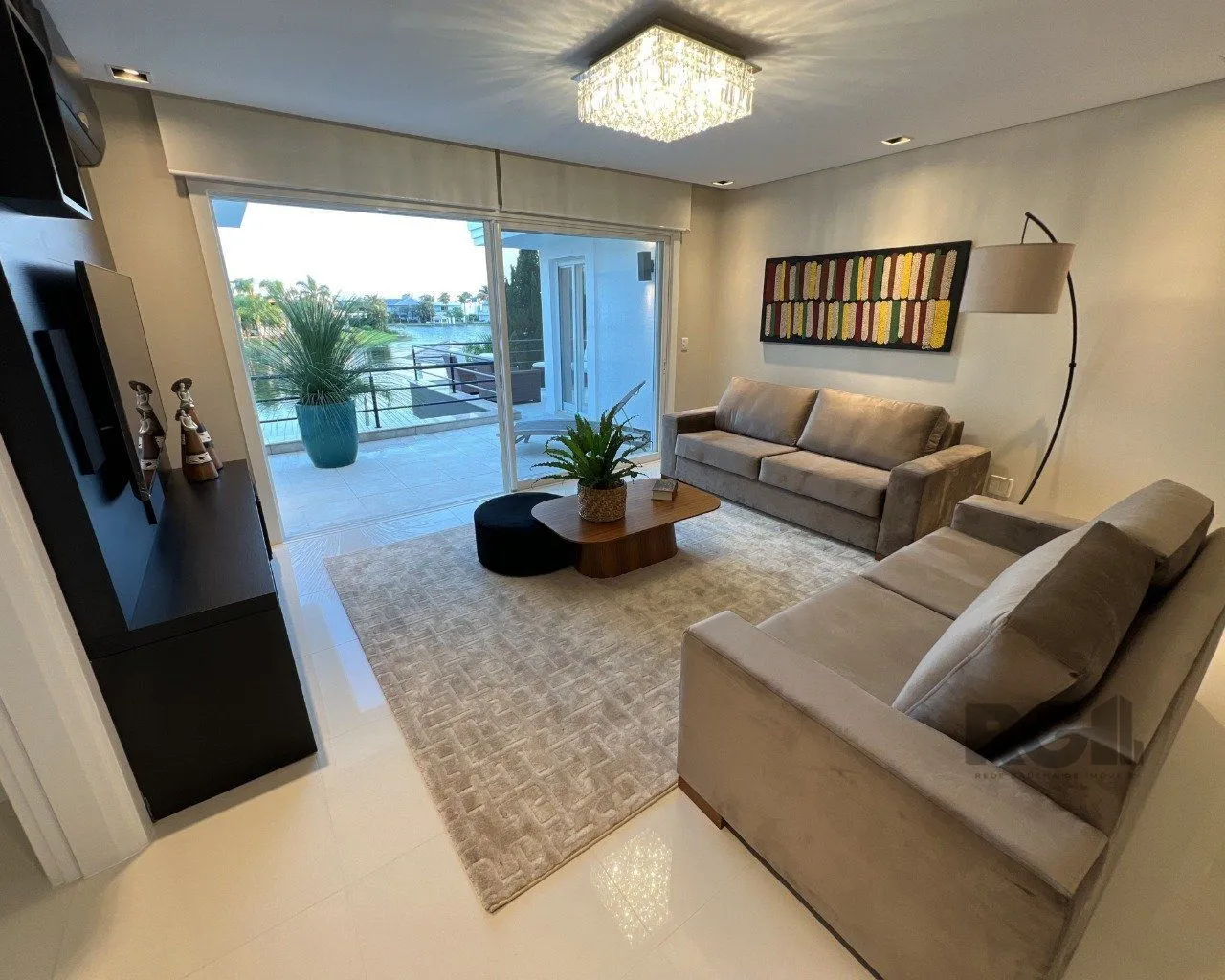 Imagem Casa de Condomínio em Atlântida Sul