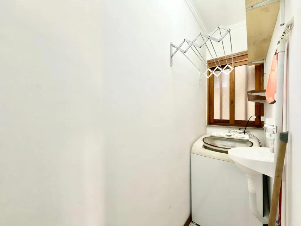 Imagem Apartamento 2Dórmitórios dependência - Bairro Zona Nova