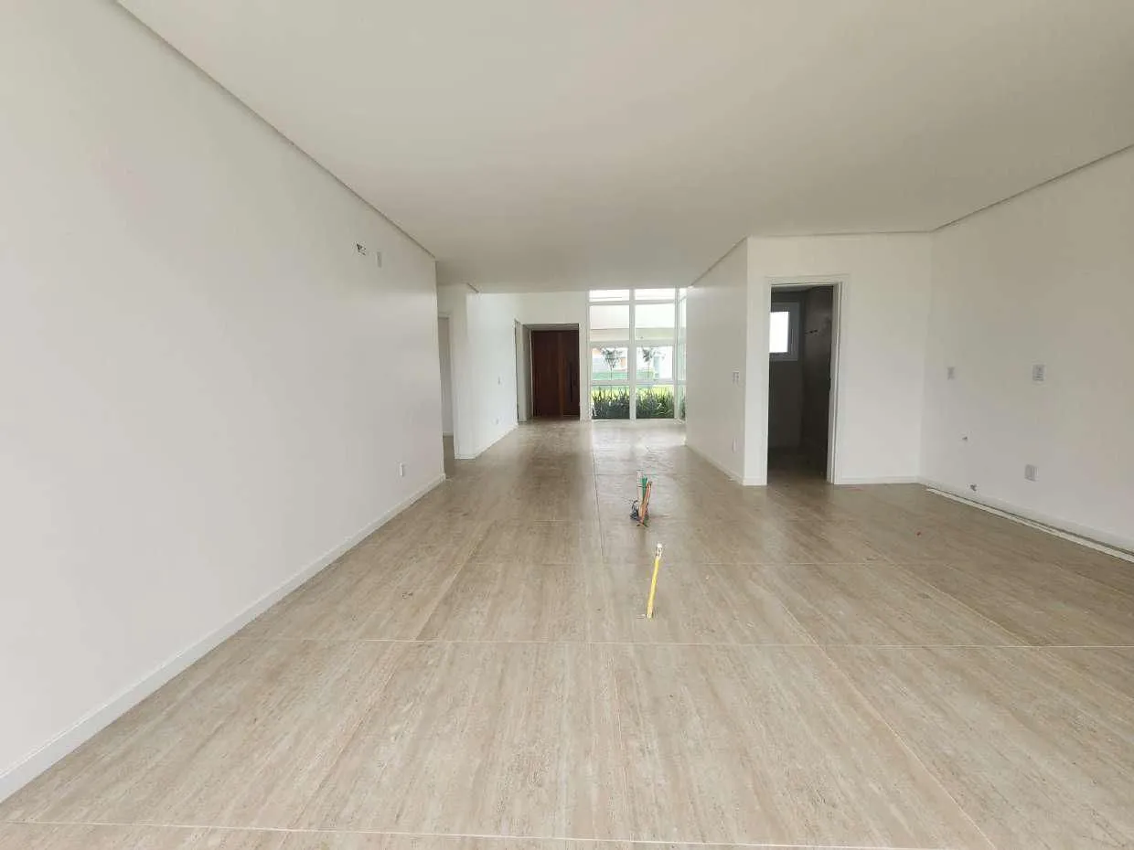 Imagem Casa de condomínio à venda em Torres, Centro, com 4 quartos, 209m2